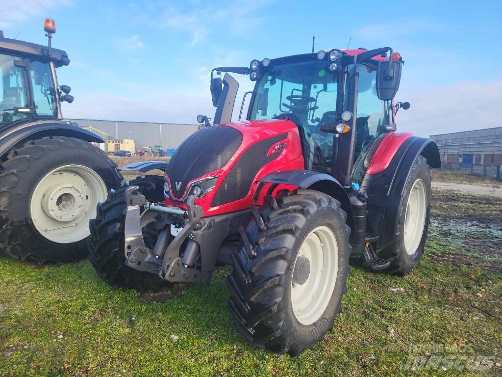 Valtra N 155 Versu الجرارات