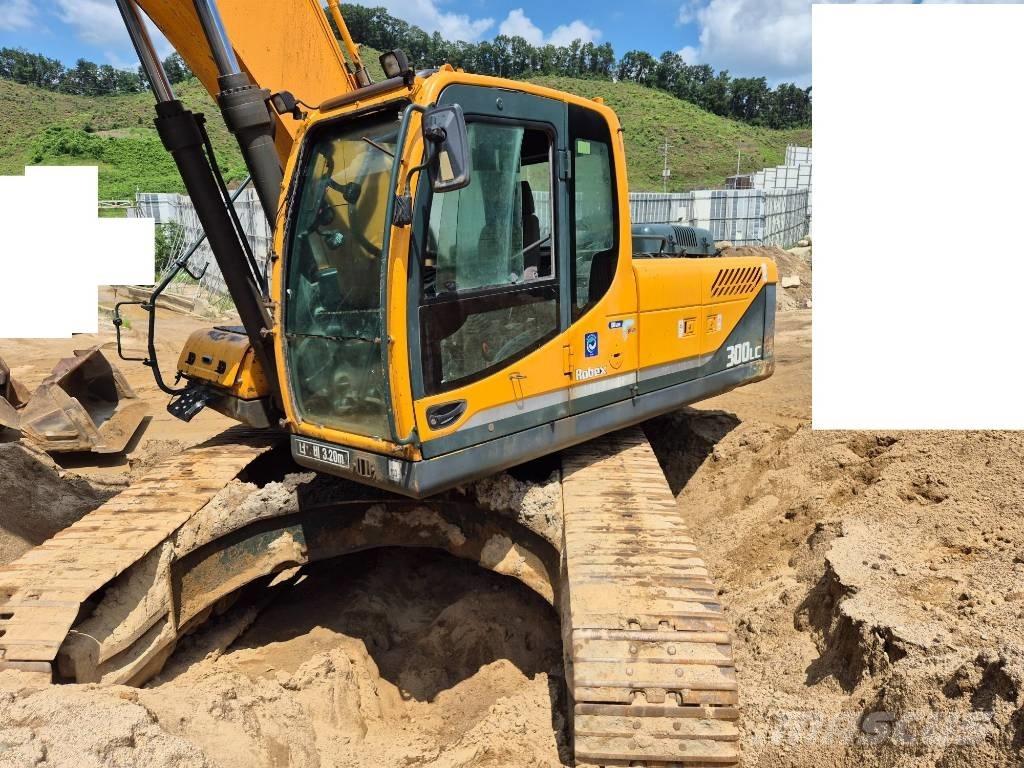 Hyundai Robex 300 LC حفارات زحافة