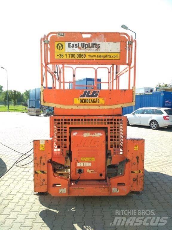 JLG M 4069 رافعات مقصية الشكل