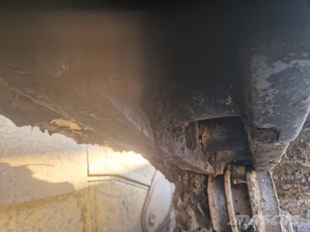 CAT D 6 R LGP III بلدوزرات مجنزرة