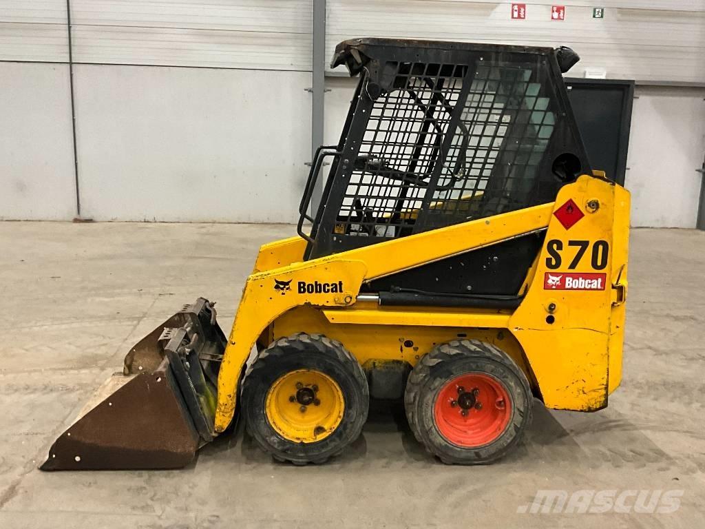 Bobcat S 70 لوادر انزلاقية التوجيه
