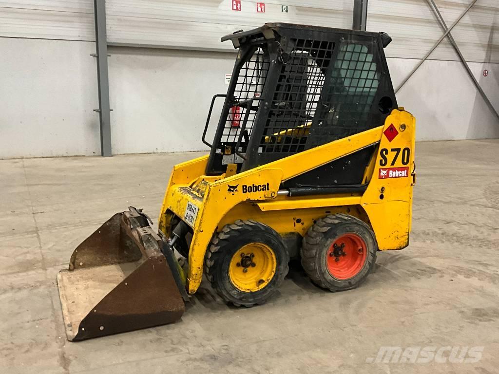 Bobcat S 70 لوادر انزلاقية التوجيه