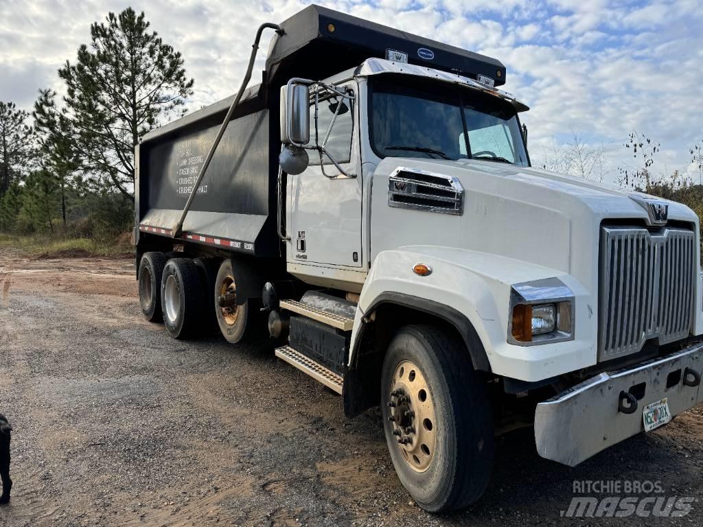 Western Star 4700 شاحنات قلابة