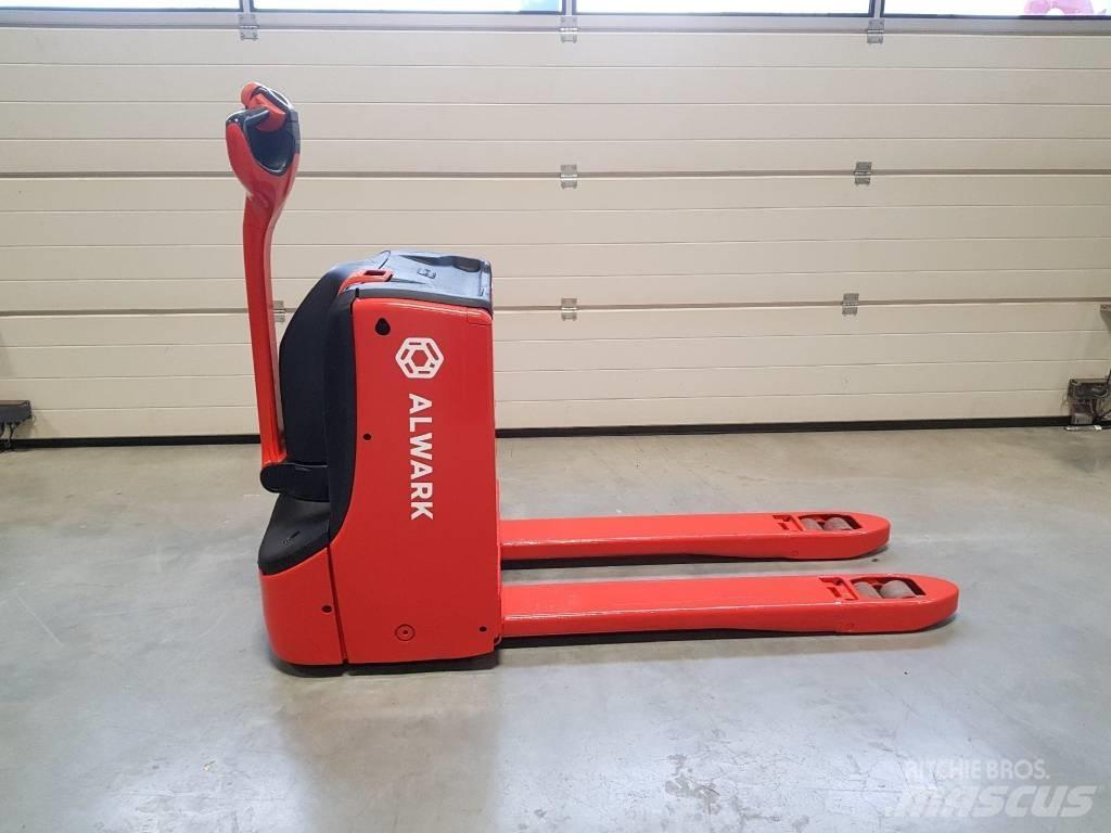 Linde T16 معدات الرفع منخفض المستوى