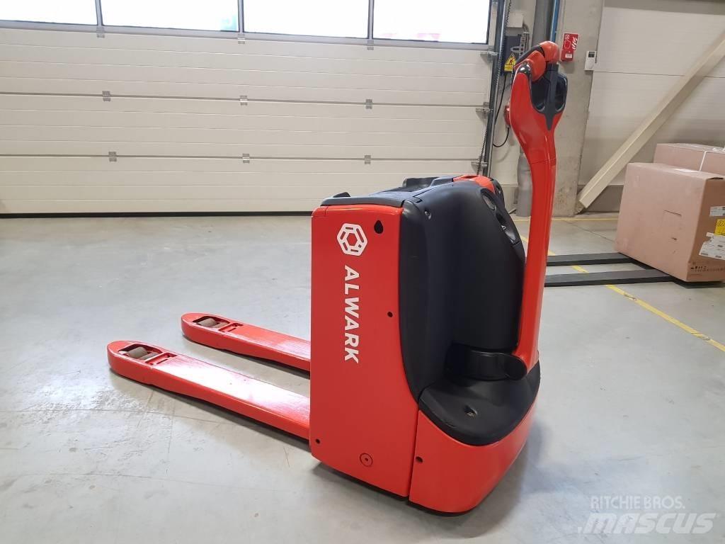 Linde T16 معدات الرفع منخفض المستوى