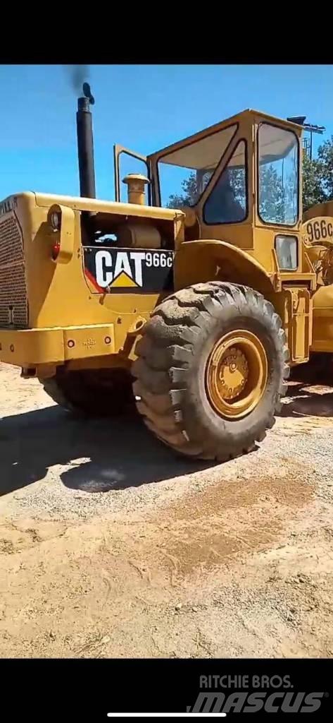 CAT 966C لوادر بعجل