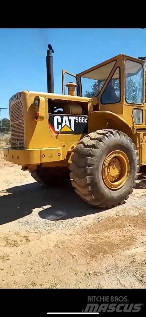 CAT 966C لوادر بعجل