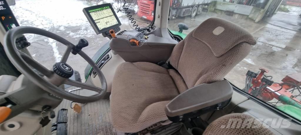 John Deere 8345R الجرارات