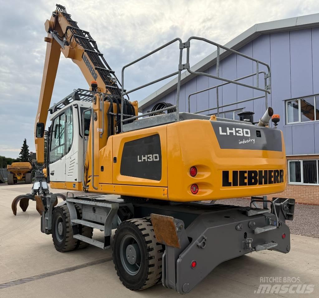 Liebherr LH 30 M مناولات المخلفات / مناولات صناعية