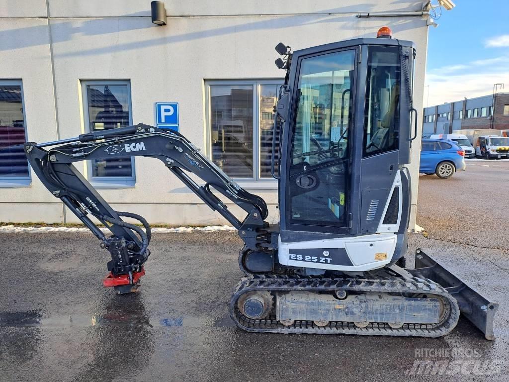 ECM ES 25 ZT حفارات صغيرة أقل من 7 طن (حفارات صغيرة)