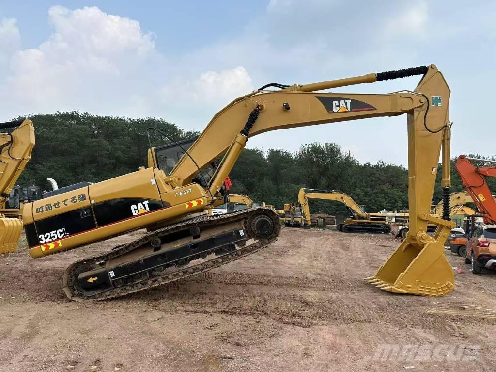 CAT 325CL حفارات زحافة