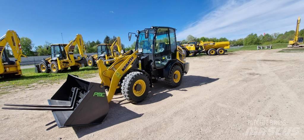 Komatsu WA 70 لوادر بعجل