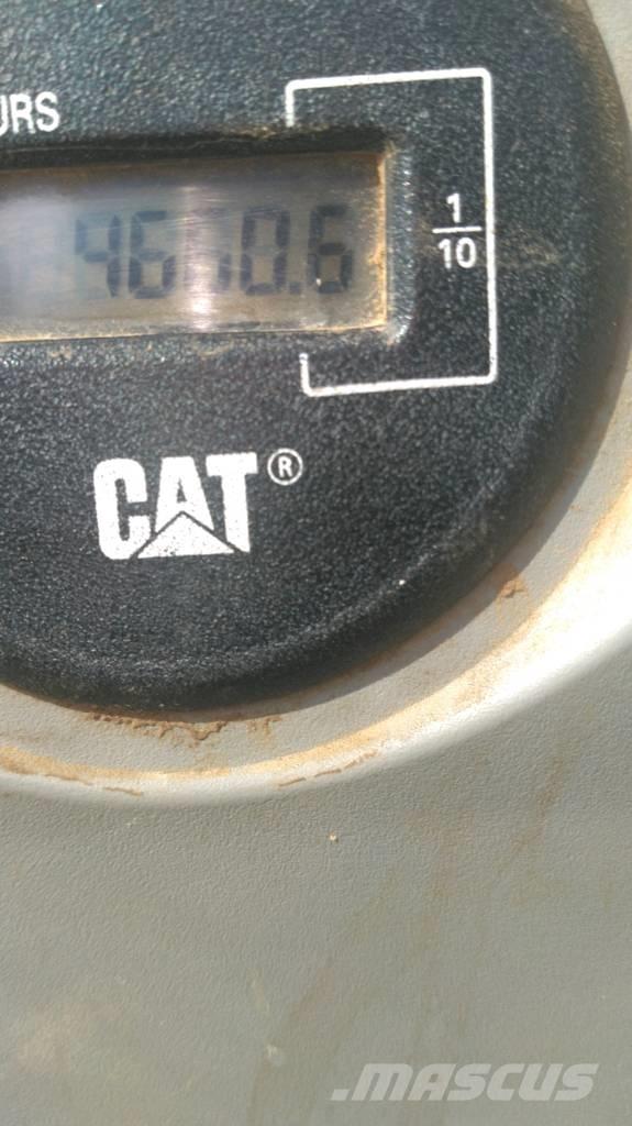 CAT 336 F L حفارات زحافة