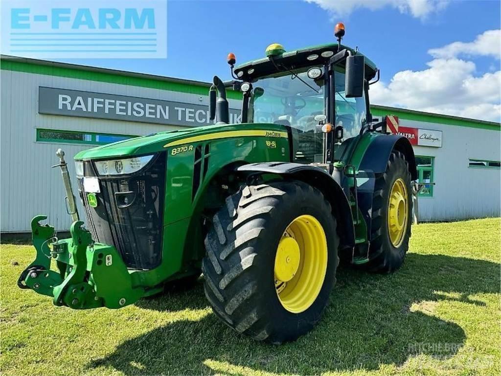 John Deere 8370 r الجرارات