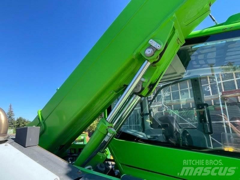 Merlo TF 42.7 لوادر بعجل