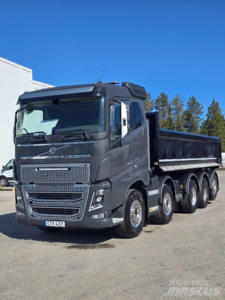 Volvo FH 16 750 شاحنات قلابة