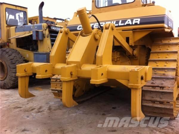 CAT D 7 H بلدوزرات مجنزرة