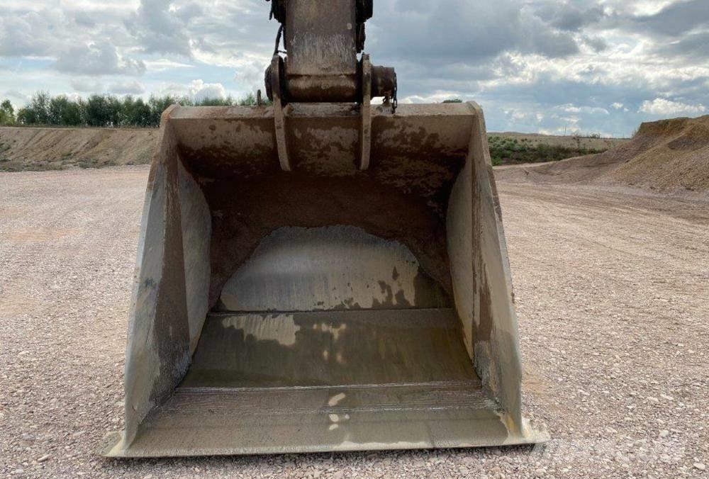 Komatsu PC 1000-1 حفارات زحافة