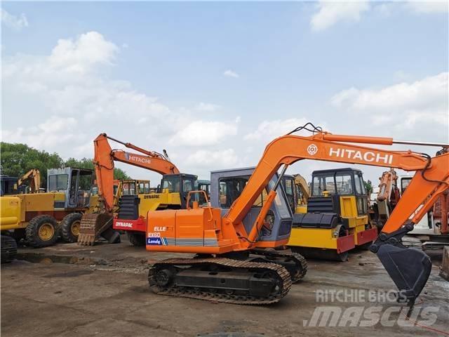 Hitachi EX60 حفارات زحافة