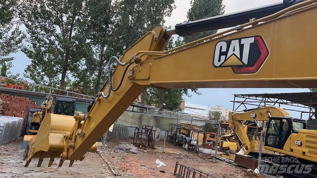 CAT 2021 CAT 323Gx حفارات بعجل