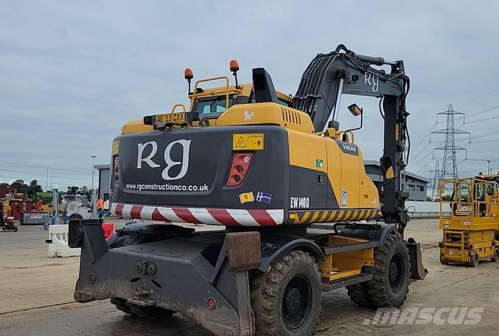 Volvo EW 140 D حفارات بعجل