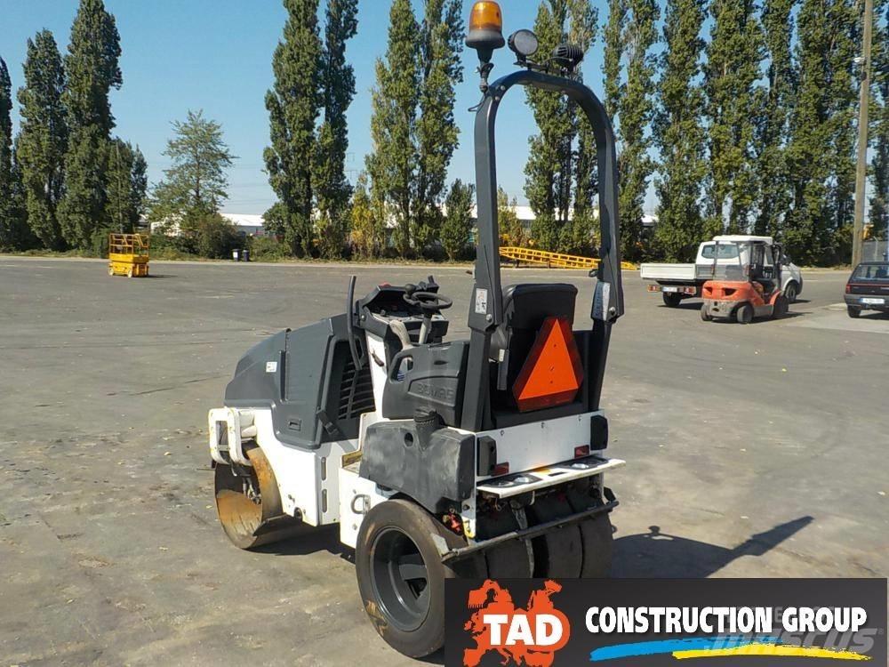 Bomag BW 100 مداحل مزدوجة