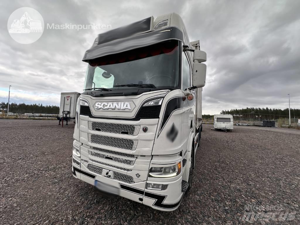Scania R 580 شاحنات الحاويات