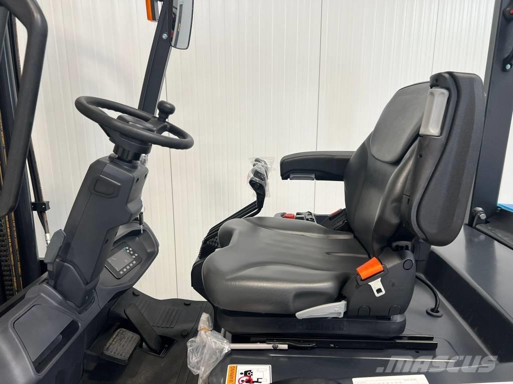 Bobcat B35NS شاحنات ذات رافعات شوكية تعمل بالكهرباء