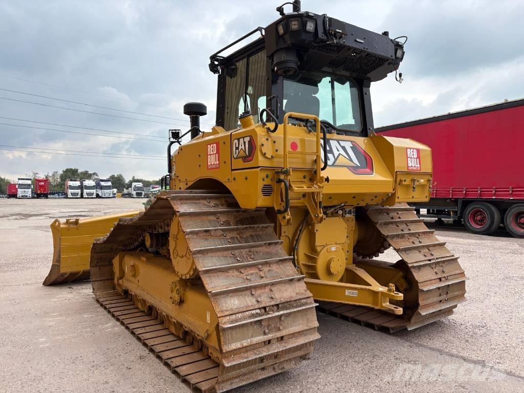 CAT D 6 LGP بلدوزرات مجنزرة