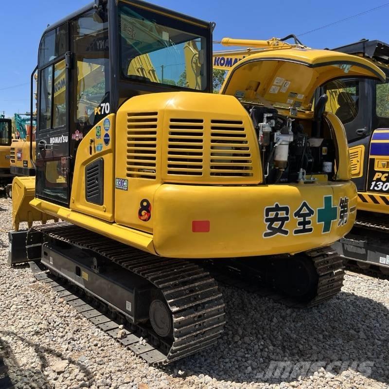 Komatsu PC 70 حفارات زحافة