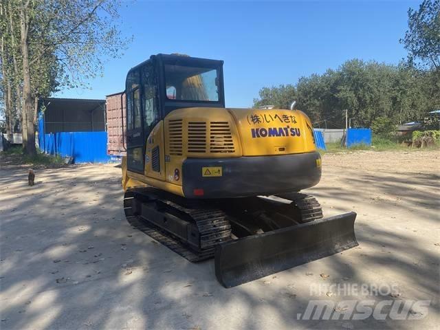 Komatsu PC60-8 حفارات زحافة