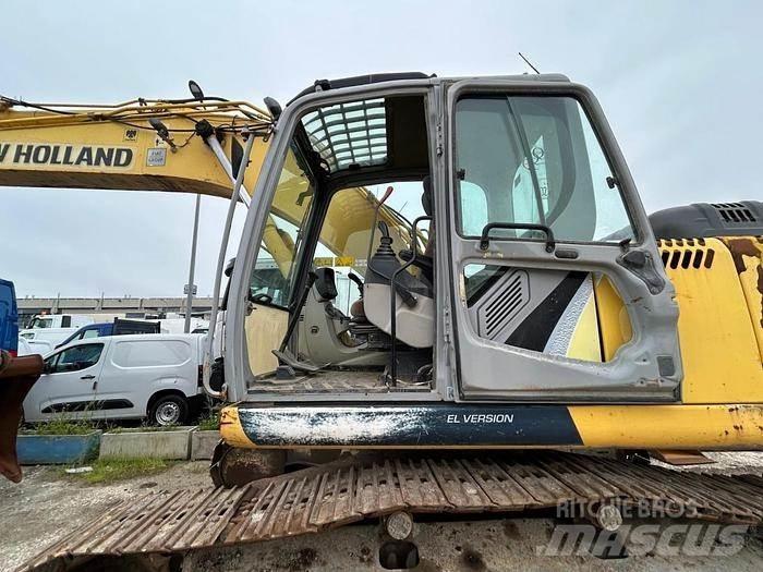 New Holland E215B حفارات خاصة