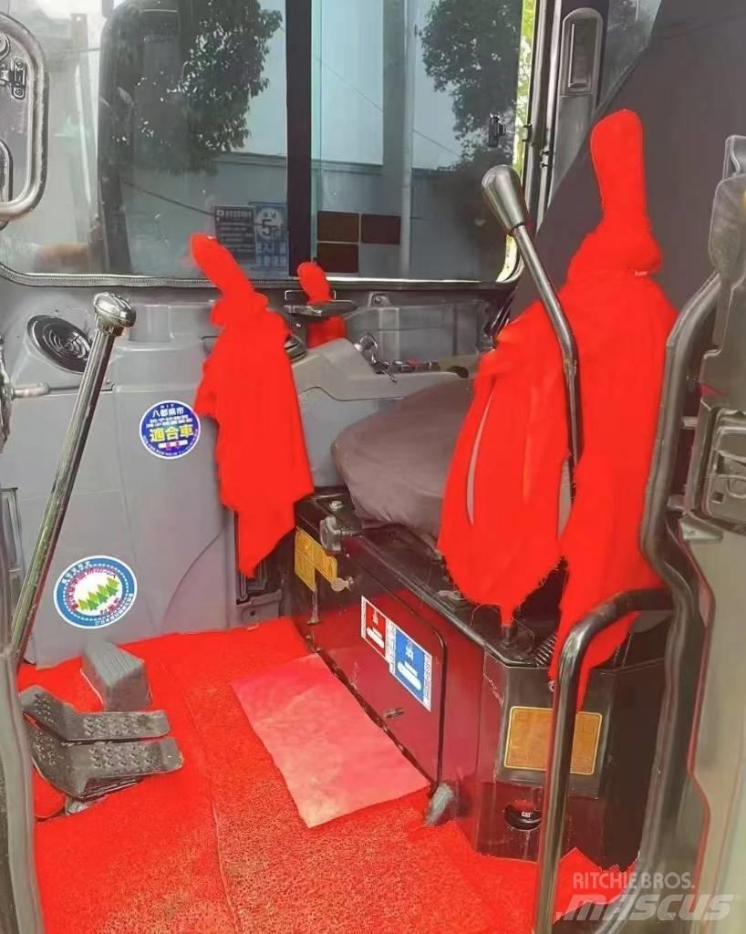 CAT 303.5 D CR حفارات صغيرة أقل من 7 طن (حفارات صغيرة)