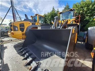 Volvo L150H لوادر بعجل