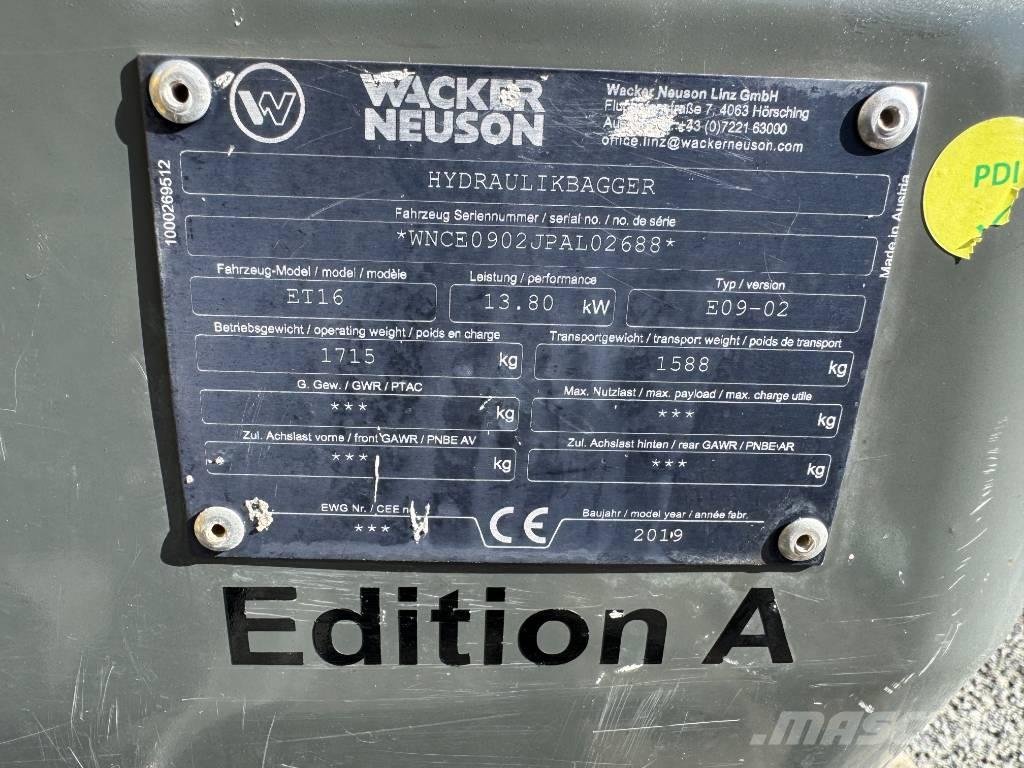 Wacker Neuson ET16 حفارات زحافة