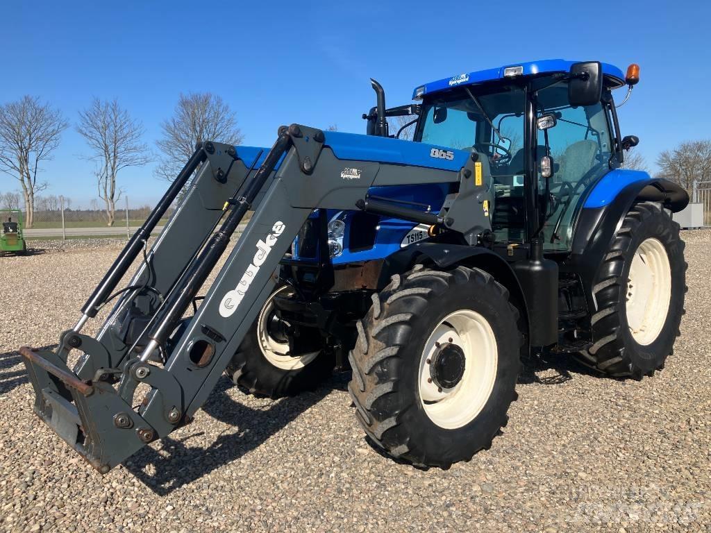 New Holland TS 115 A الجرارات