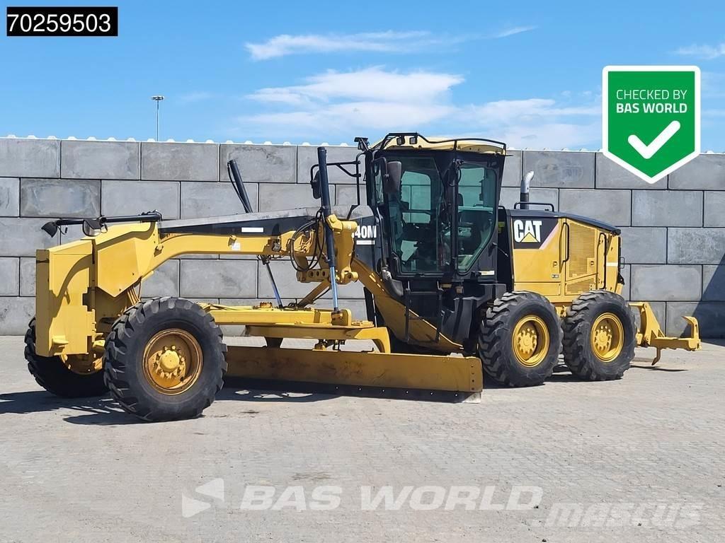 CAT 140M معدات تمهيد الطرق