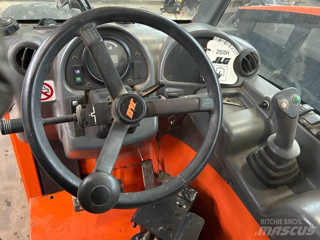 JLG 2505 H مناولات متداخلة