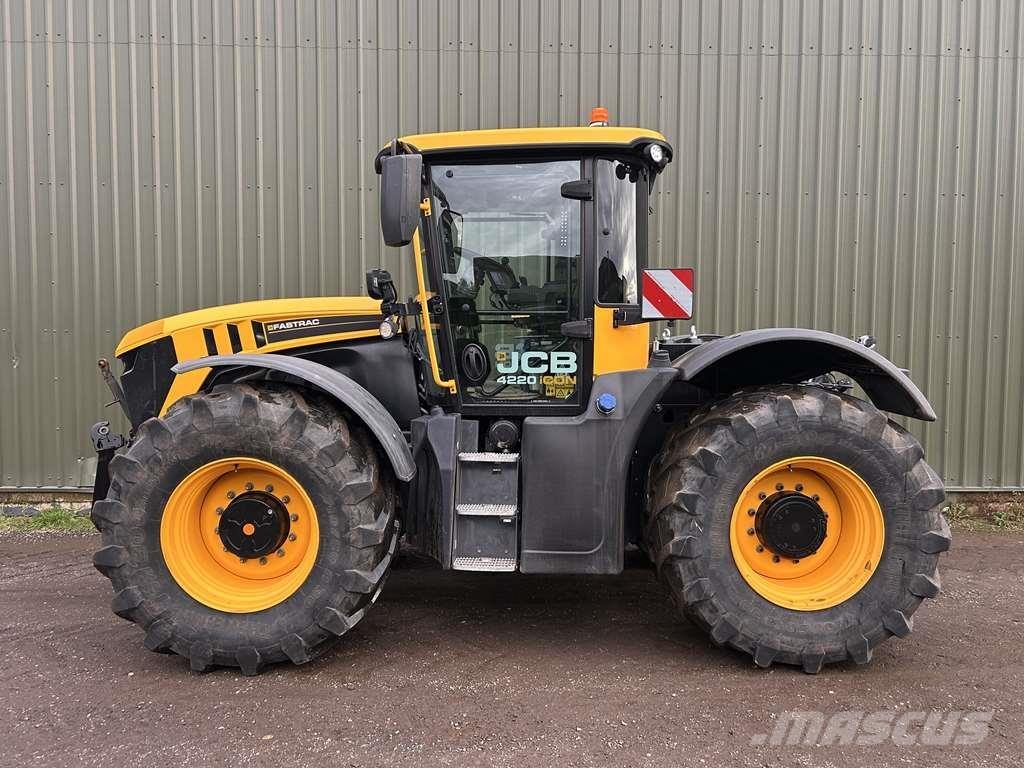 JCB Fastrac 4220 الجرارات