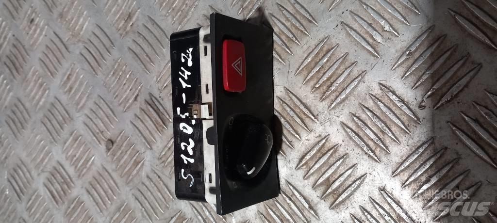 Scania R 440.   1900317 كابينة والداخلية