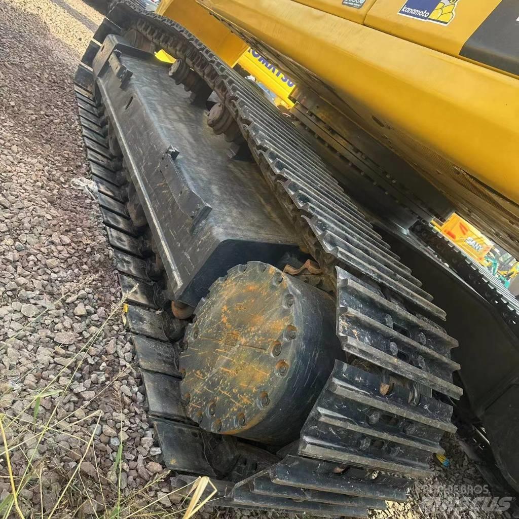 Komatsu PC 400-8 حفارات زحافة