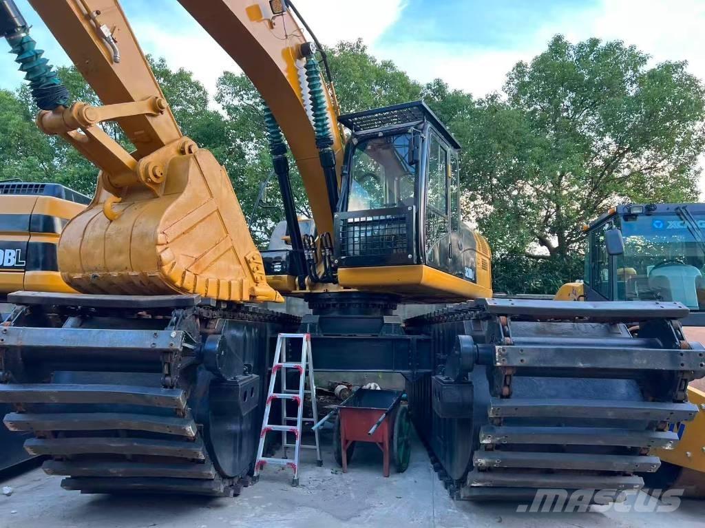 CAT 320D2 الحفارات البرمائية