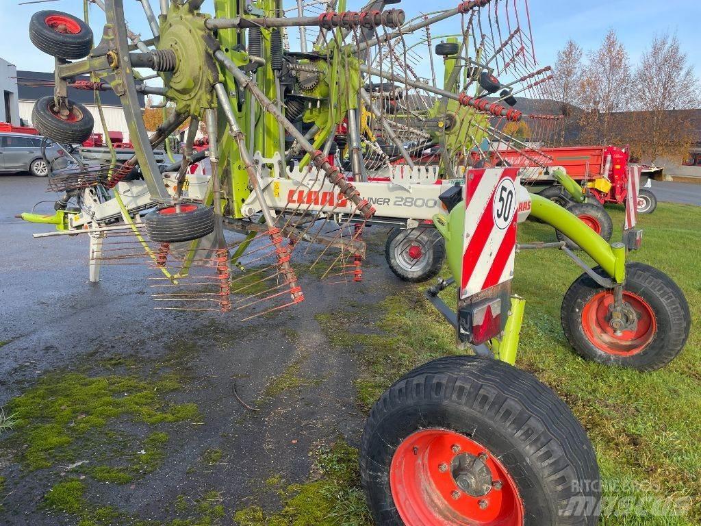 CLAAS Liner 2800 مكابس وميبسات التبن