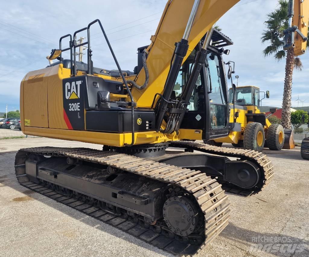 CAT 320 EL حفارات زحافة