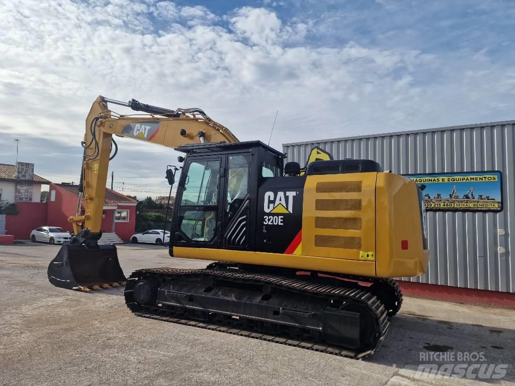 CAT 320 EL حفارات زحافة