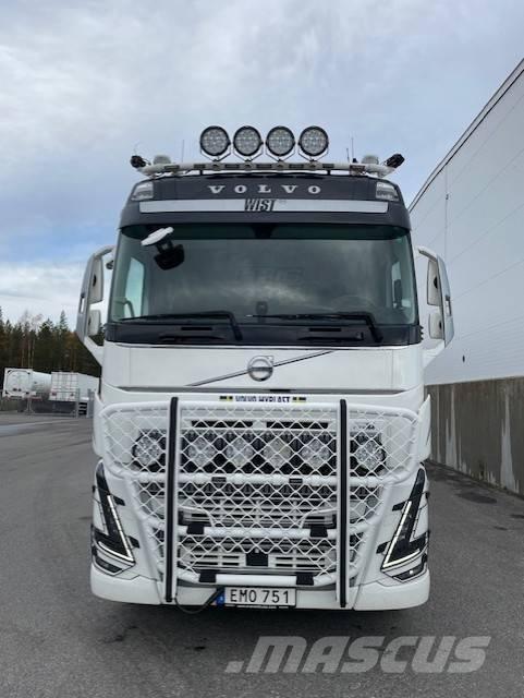 Volvo FH 16 750 شاحنات أشجار