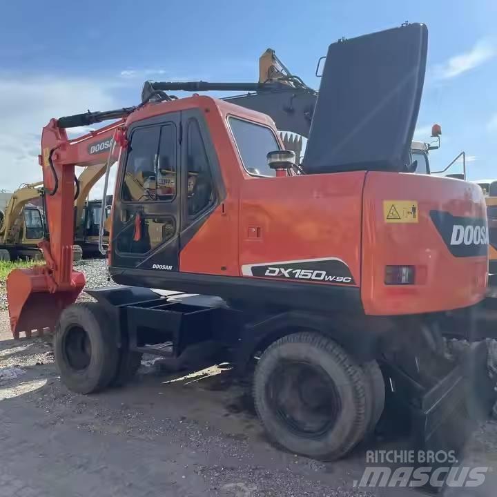 Doosan DX150W-9C حفارات بعجل