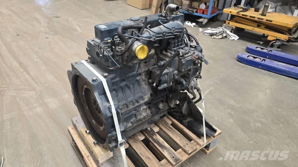 Kubota V 2403 محركات