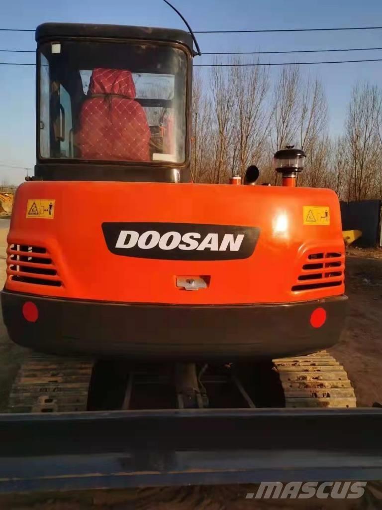 Doosan DH55 حفارات صغيرة أقل من 7 طن (حفارات صغيرة)
