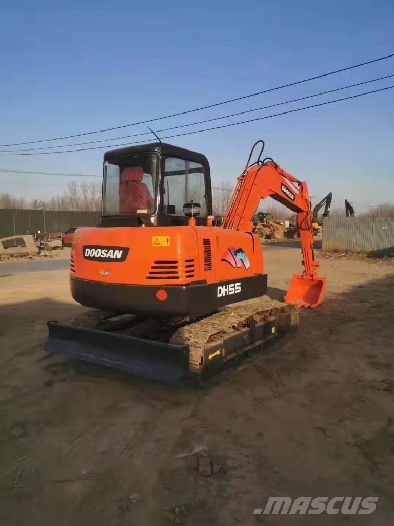 Doosan DH55 حفارات صغيرة أقل من 7 طن (حفارات صغيرة)